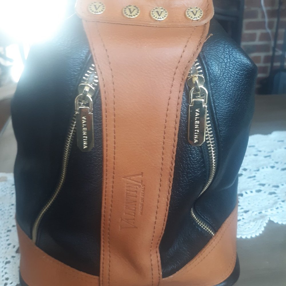 Womans leather Valentina made in Italy bag.
